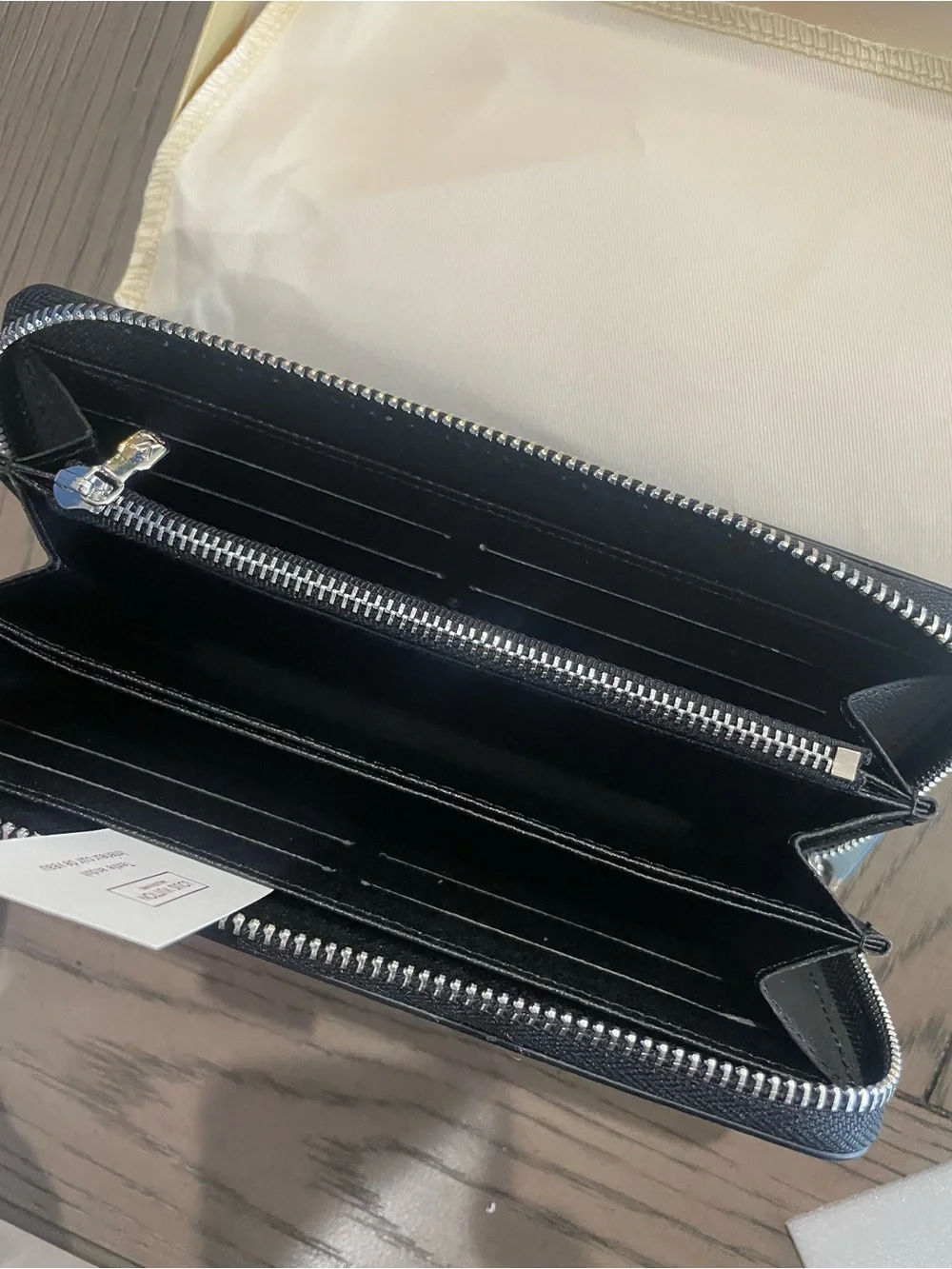 Louis Vuitton Black Monogram Canvas Zippy Wallet